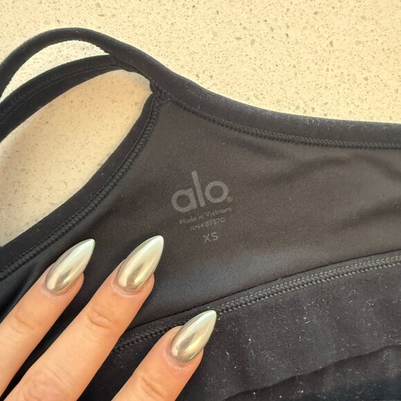 Alo Yoga Gratitude Alosoft Bra in Black (Sz XS) - Picture 5 of 5